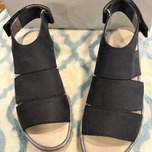 THE FLEXX Black and Silver Sandals
